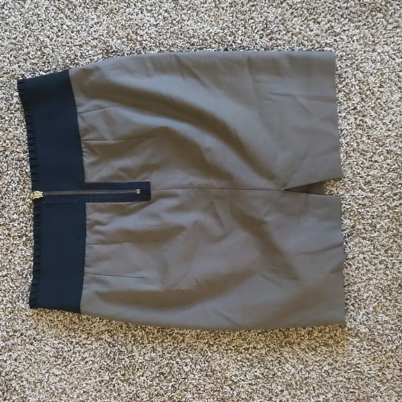 Express pencil skirt - Picture 3 of 4